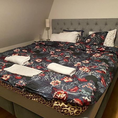 Hotel In Svalsaeter, Kallfors, Jaerna, Stockholm, 5 Min To Golf & 15 Min To Ytterjaerna Concerts Екстериор снимка