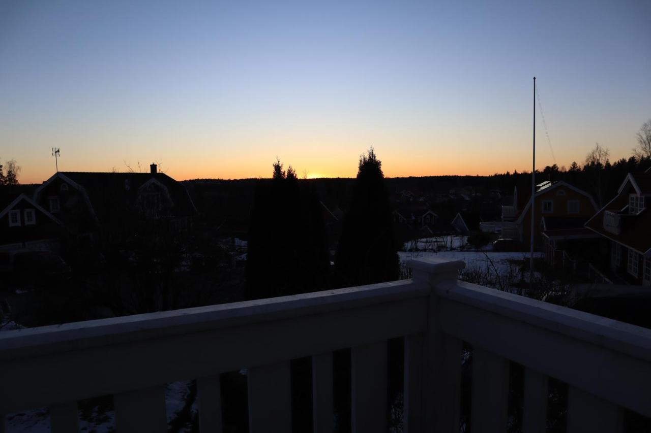 Hotel In Svalsaeter, Kallfors, Jaerna, Stockholm, 5 Min To Golf & 15 Min To Ytterjaerna Concerts Екстериор снимка