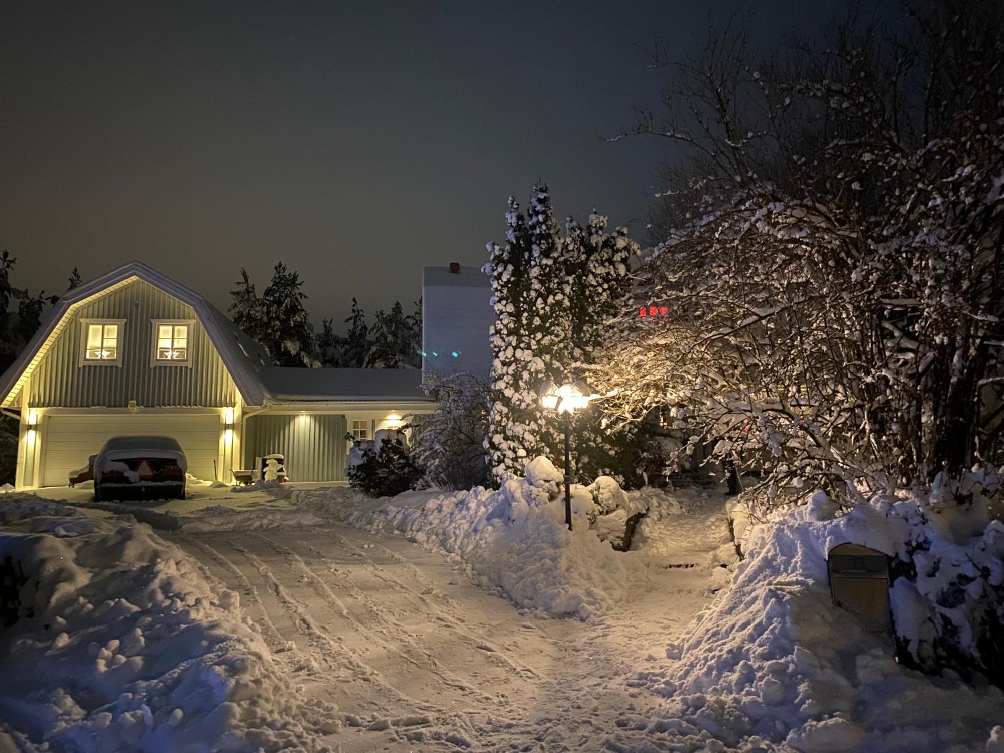Hotel In Svalsaeter, Kallfors, Jaerna, Stockholm, 5 Min To Golf & 15 Min To Ytterjaerna Concerts Екстериор снимка