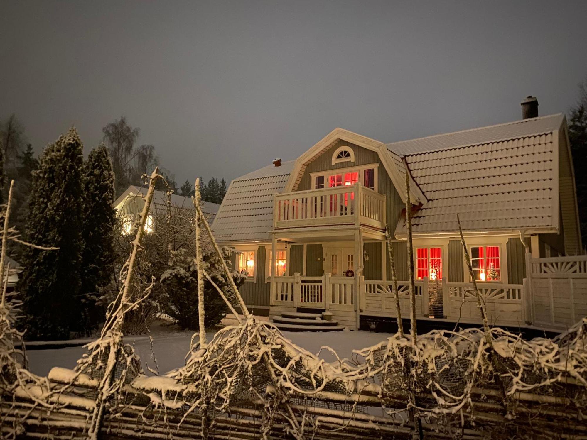 Hotel In Svalsaeter, Kallfors, Jaerna, Stockholm, 5 Min To Golf & 15 Min To Ytterjaerna Concerts Екстериор снимка