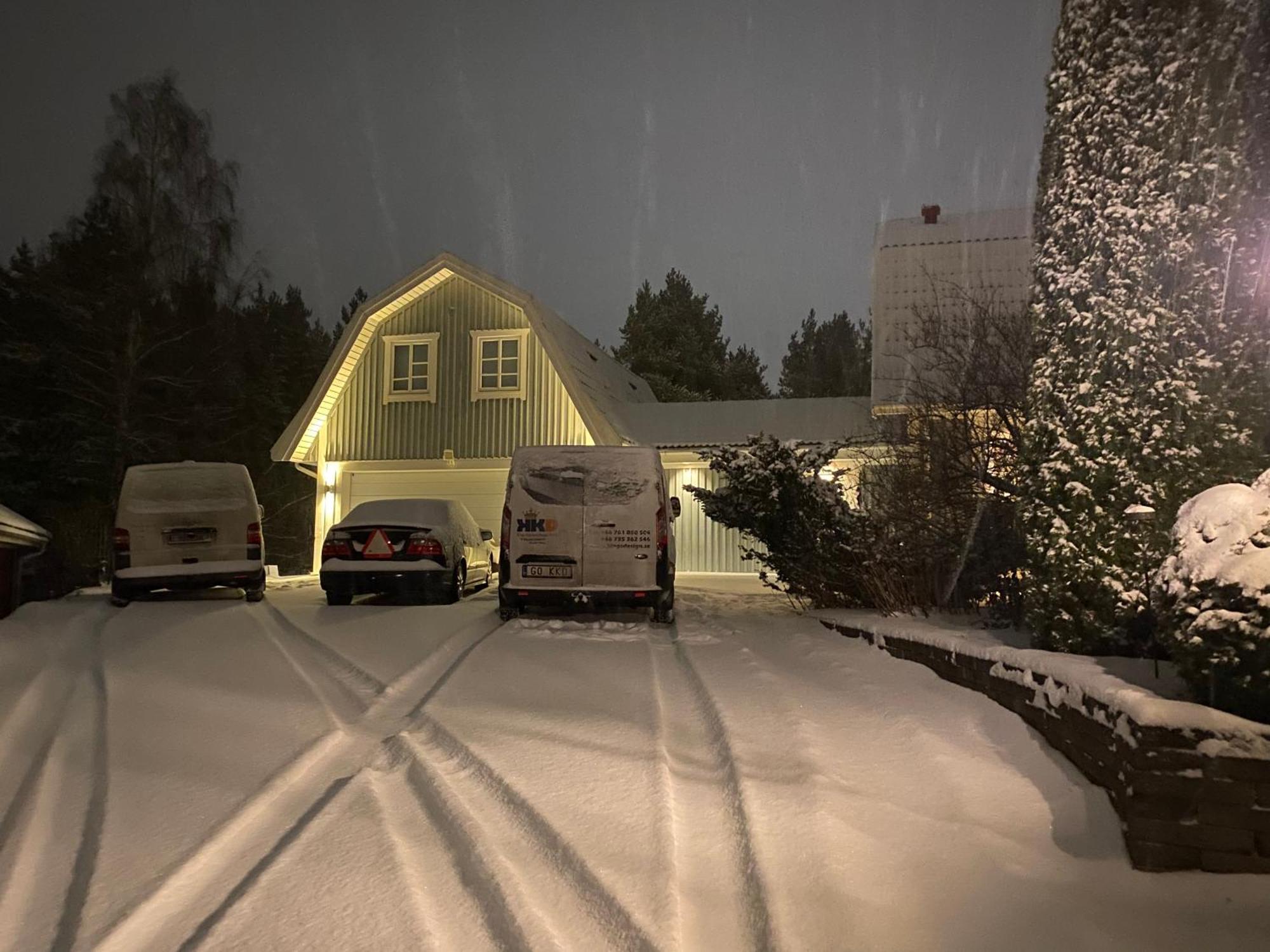 Hotel In Svalsaeter, Kallfors, Jaerna, Stockholm, 5 Min To Golf & 15 Min To Ytterjaerna Concerts Екстериор снимка
