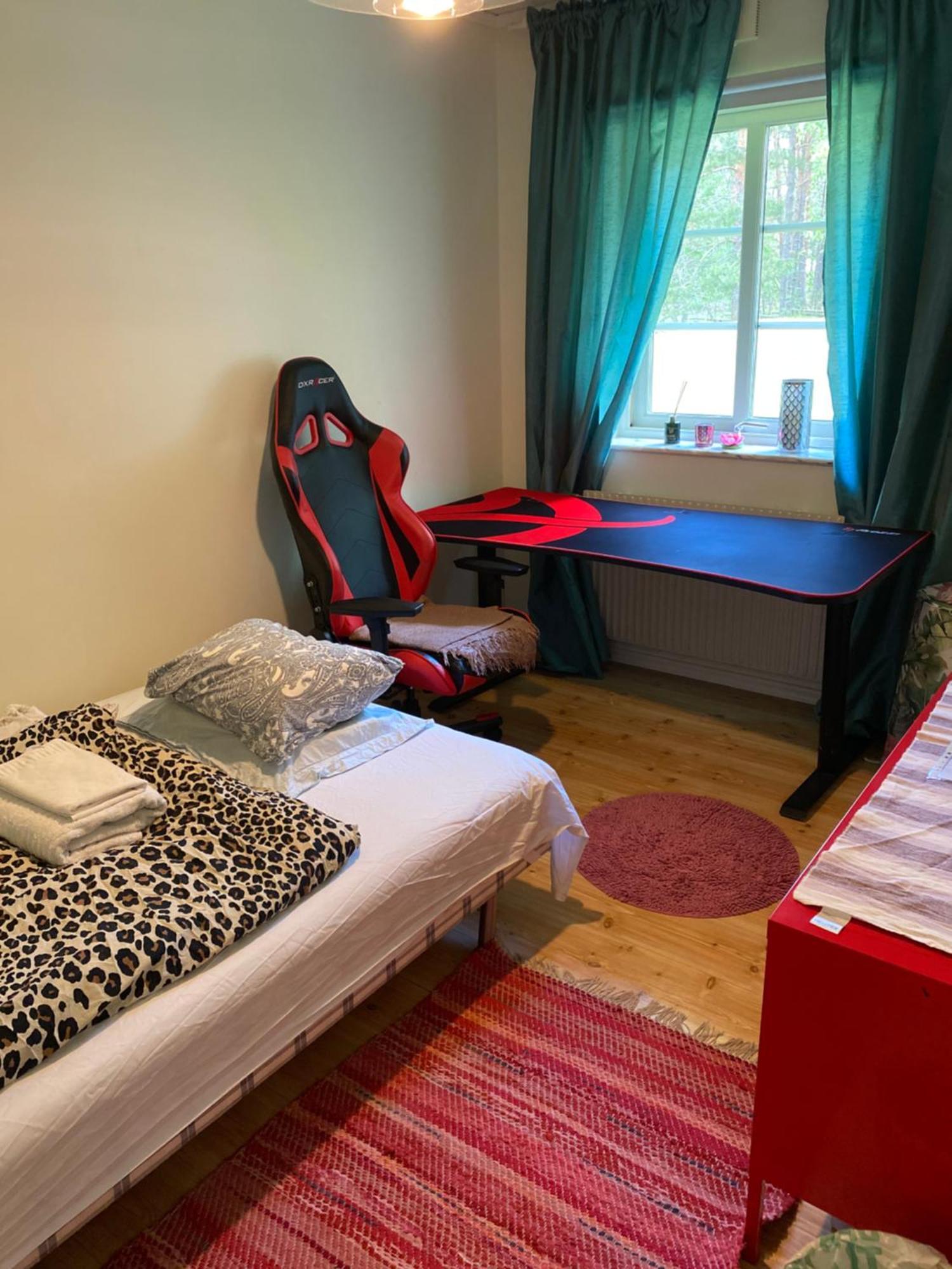 Hotel In Svalsaeter, Kallfors, Jaerna, Stockholm, 5 Min To Golf & 15 Min To Ytterjaerna Concerts Екстериор снимка