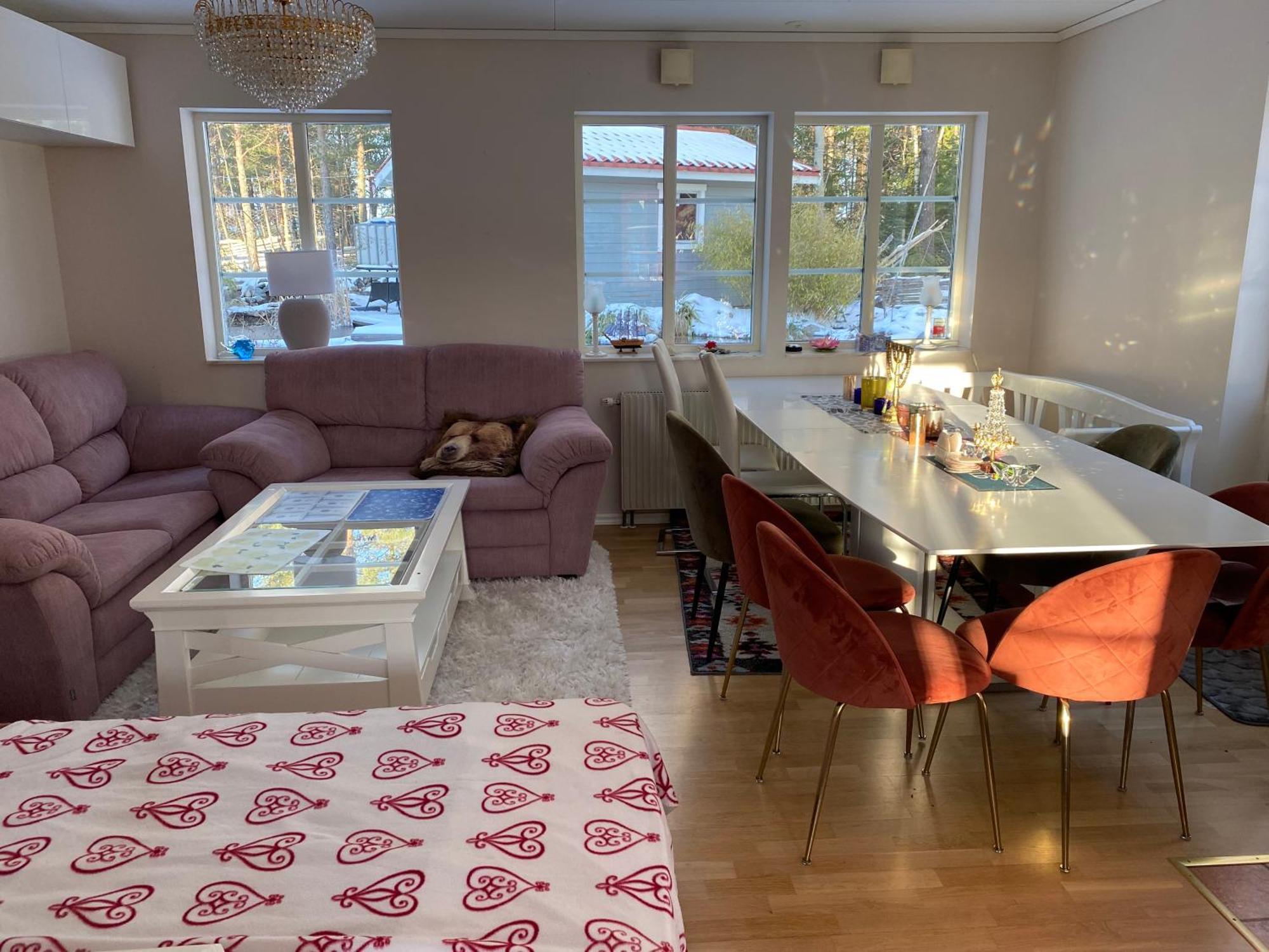 Hotel In Svalsaeter, Kallfors, Jaerna, Stockholm, 5 Min To Golf & 15 Min To Ytterjaerna Concerts Екстериор снимка