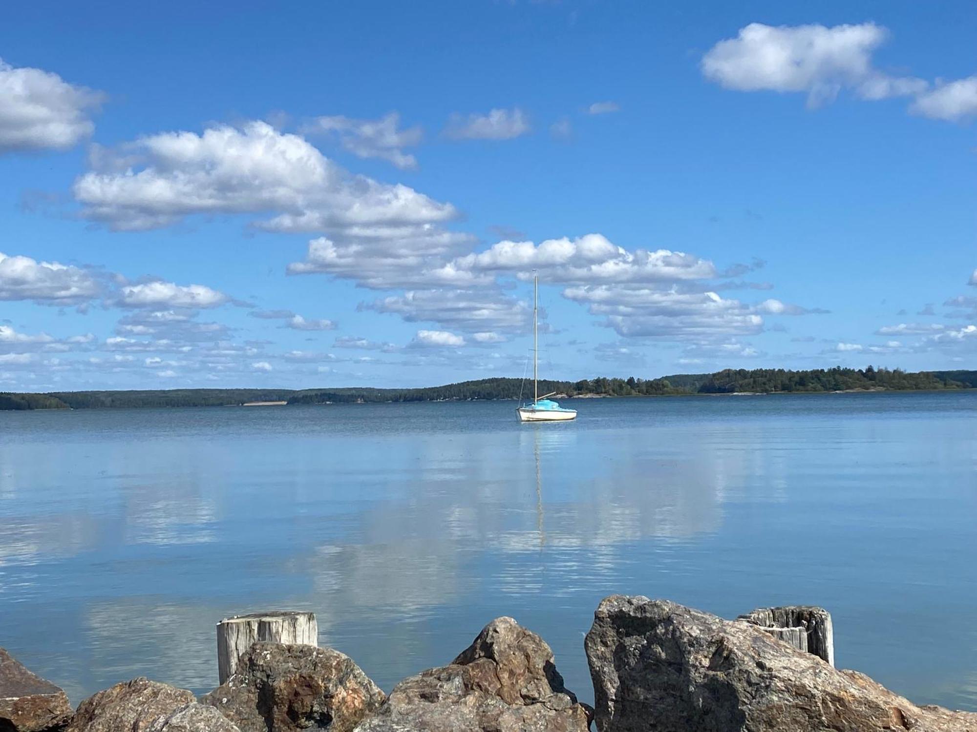 Hotel In Svalsaeter, Kallfors, Jaerna, Stockholm, 5 Min To Golf & 15 Min To Ytterjaerna Concerts Екстериор снимка