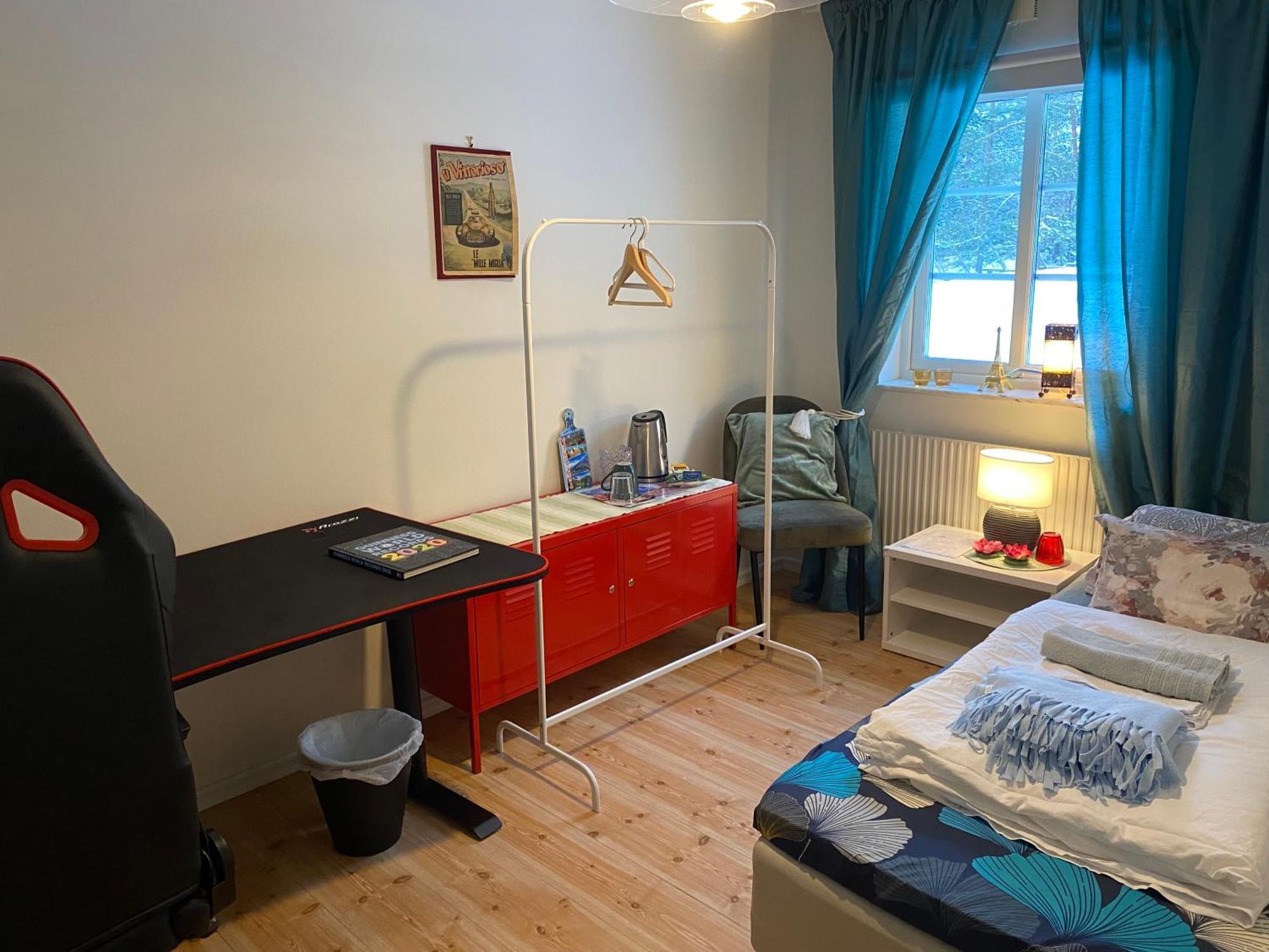 Hotel In Svalsaeter, Kallfors, Jaerna, Stockholm, 5 Min To Golf & 15 Min To Ytterjaerna Concerts Екстериор снимка