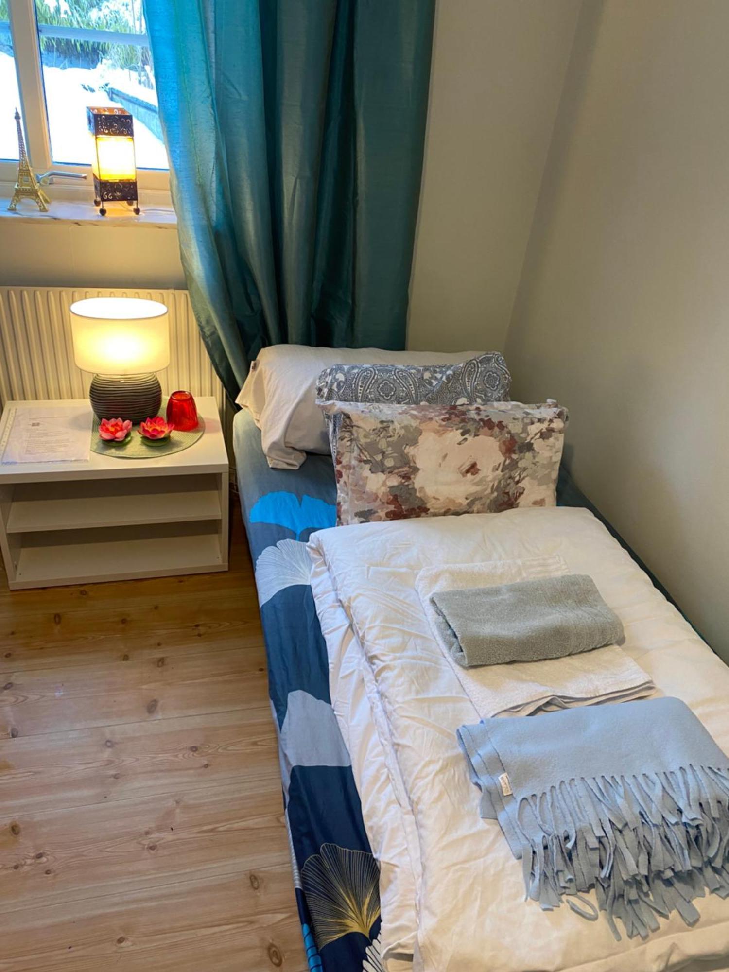 Hotel In Svalsaeter, Kallfors, Jaerna, Stockholm, 5 Min To Golf & 15 Min To Ytterjaerna Concerts Екстериор снимка