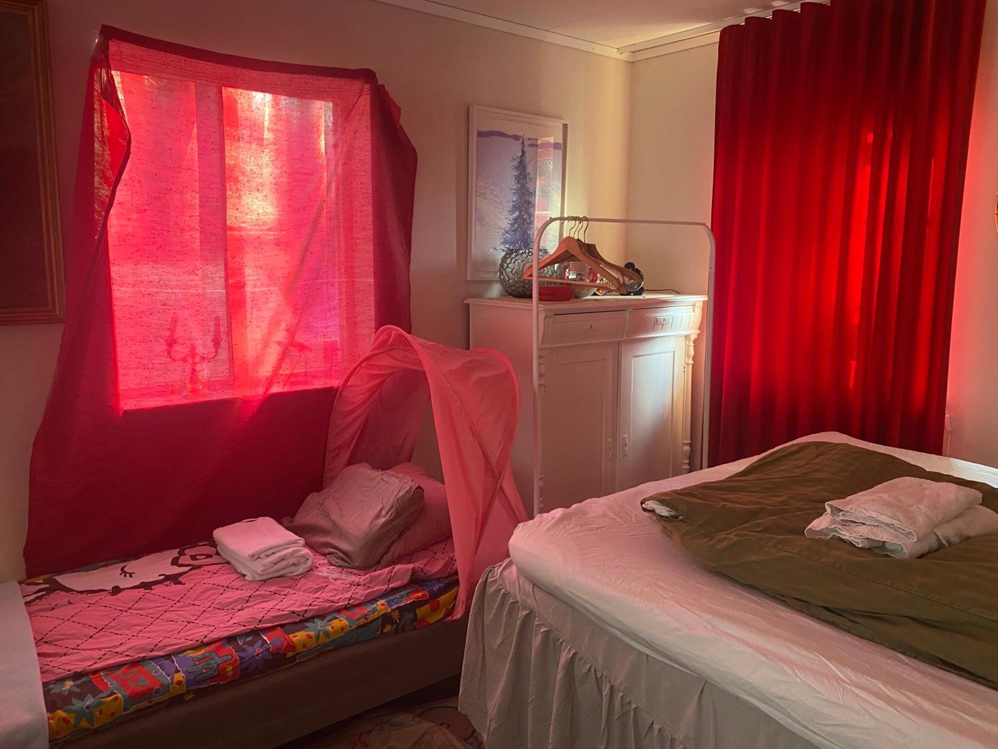 Hotel In Svalsaeter, Kallfors, Jaerna, Stockholm, 5 Min To Golf & 15 Min To Ytterjaerna Concerts Екстериор снимка