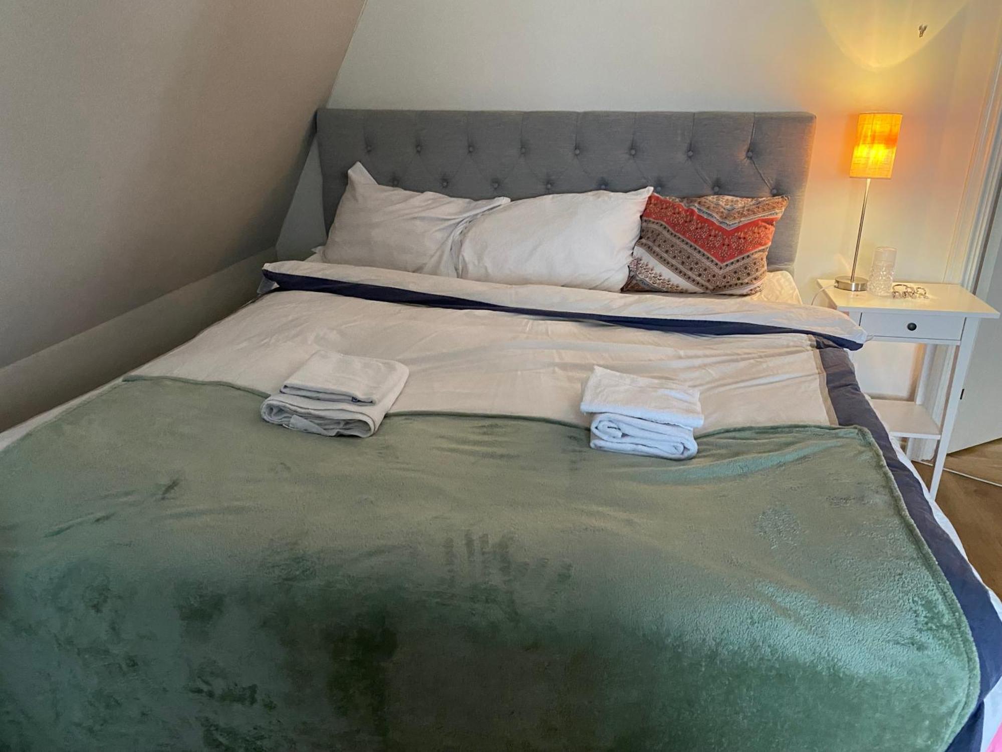 Hotel In Svalsaeter, Kallfors, Jaerna, Stockholm, 5 Min To Golf & 15 Min To Ytterjaerna Concerts Екстериор снимка